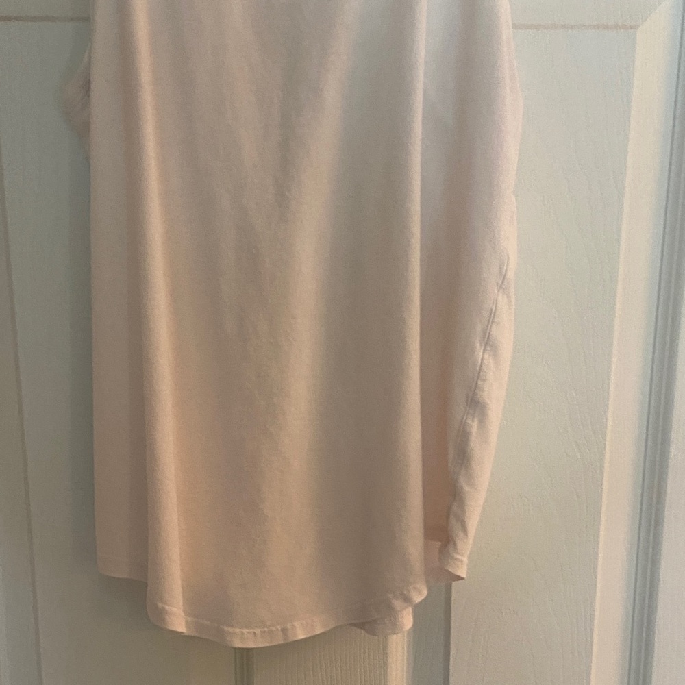 Lululemon Women's White Tank Top - Picture 8 of 8